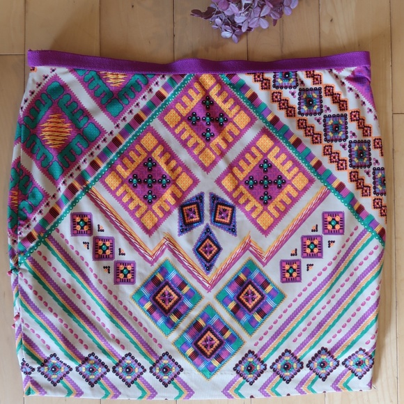 RAMPAGE Mini Patterned Beaded Skirt Size Small - Picture 1 of 3